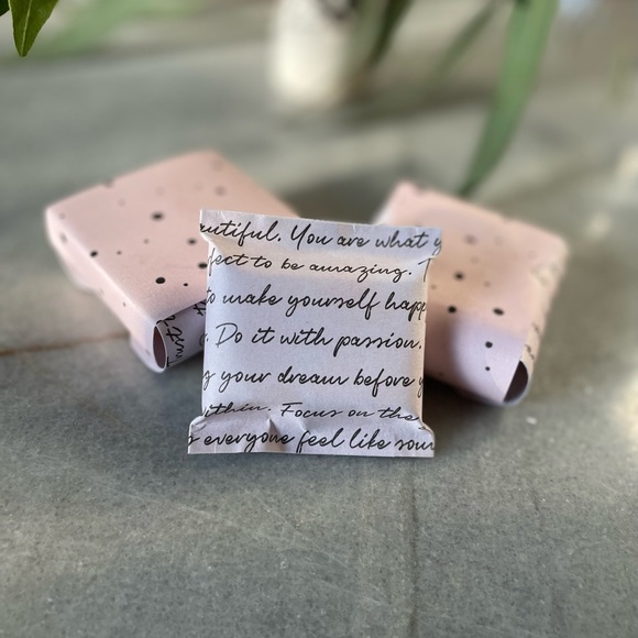 Lavender Geranium Shea Face Bars (2 rounds+1 Rectangle travel size, 3.5oz total) - Picture 6 of 11